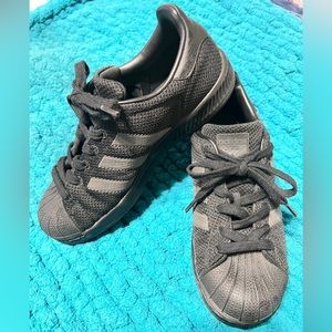 Adidas Shelltoe